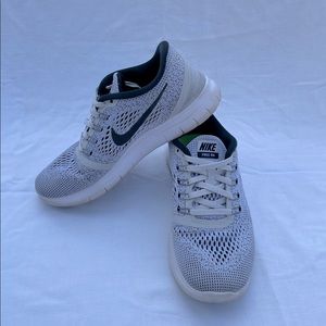 Nike Free RN ⭐️💨